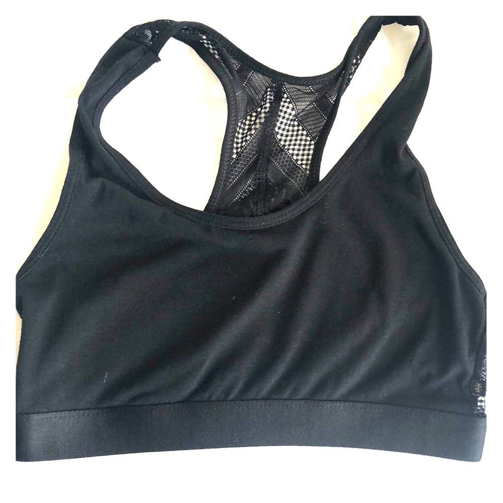 Izod black sports bra